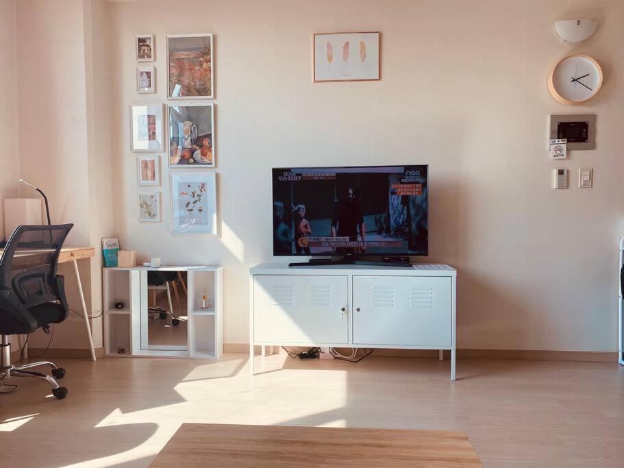 Apartment Gangnam Garosu-gil Sinsa And River Seoul