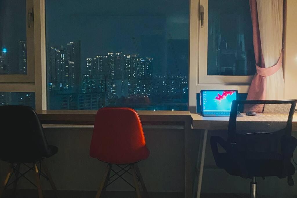 Gangnam Garosu-gil Sinsa And River Apartment Seoul